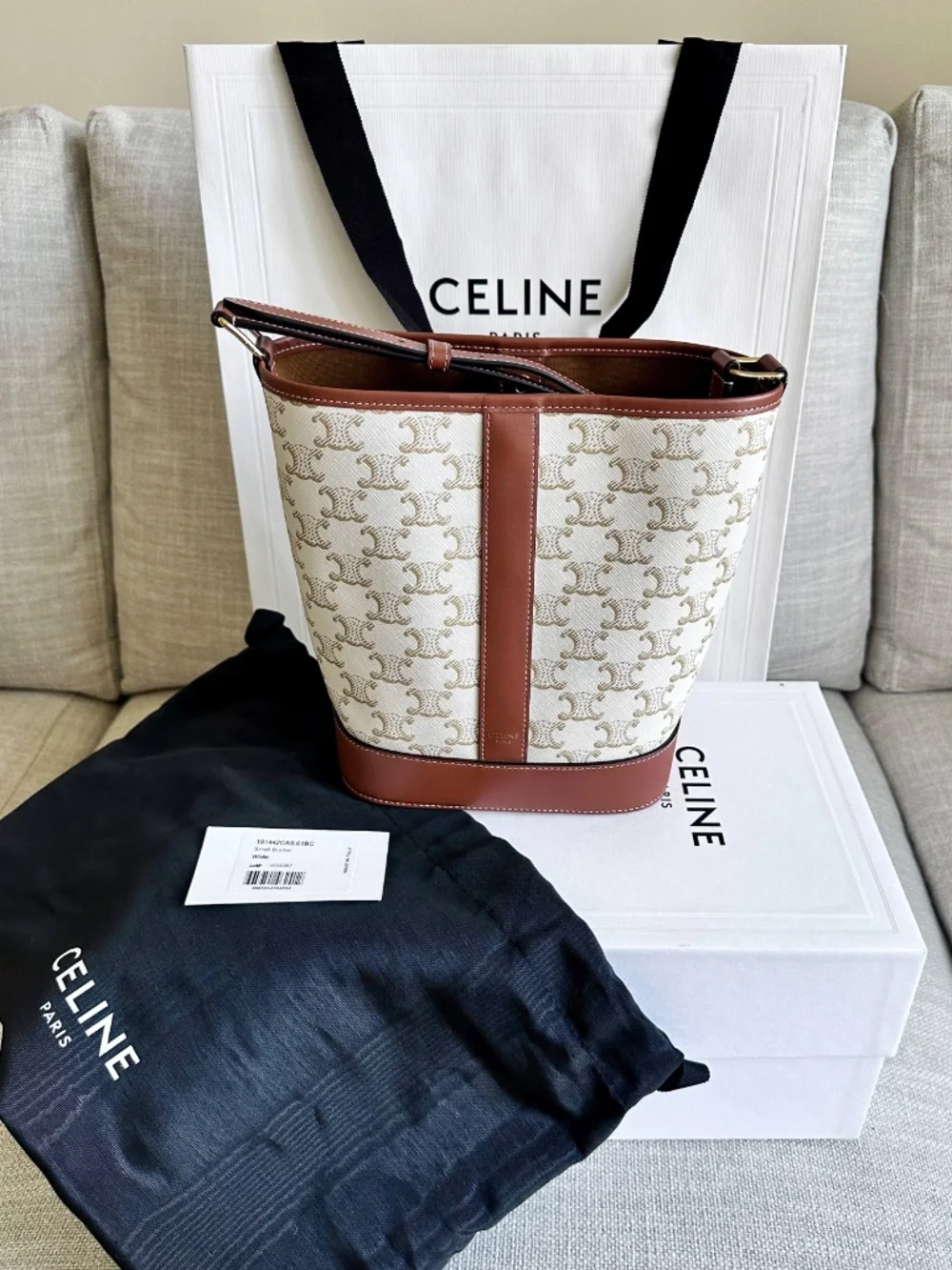 CELINE Triomphe Canvas Bucket Shoulder Crossbody Bag white tan gold Fall NEW